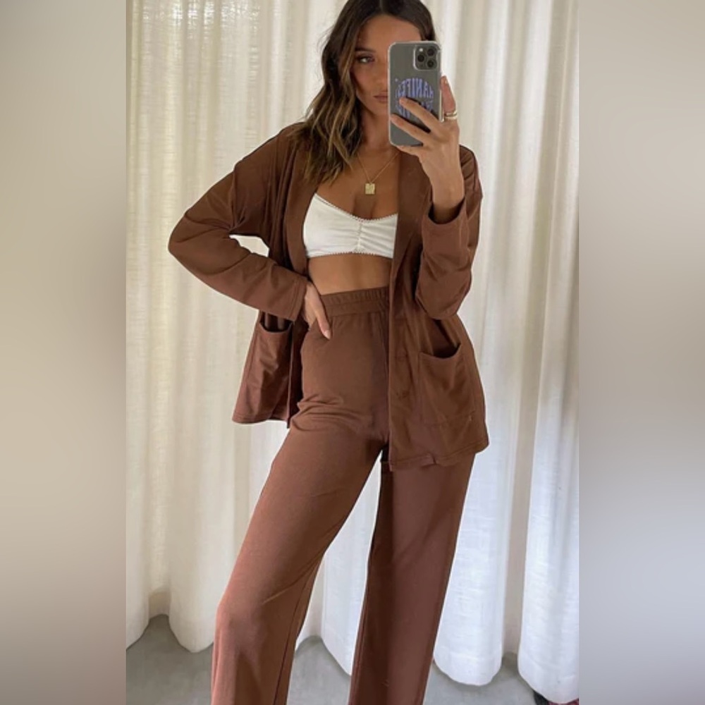 Ellianna Lounge Set